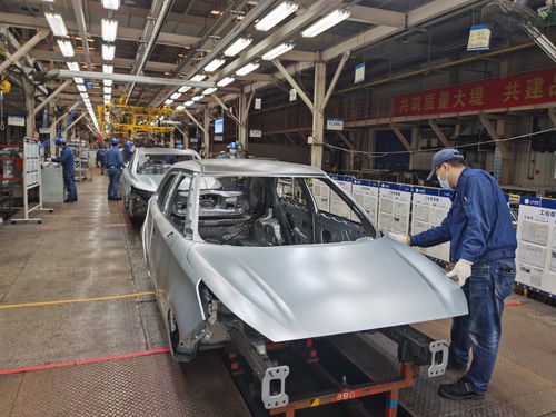 首台车今下线 上汽临港乘用车工厂开启复工复产压力测试